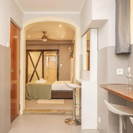 Downtown Typical By Hosty Apartment *