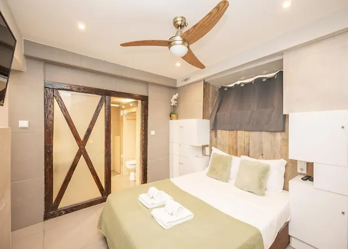 Downtown Typical By Hosty Апартаменты *